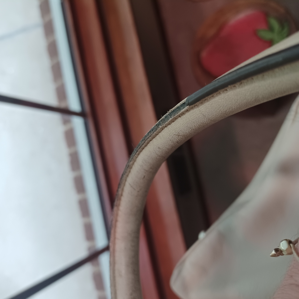 Elegant Tignanello Cream Women's Handbag - Picture 6 of 12